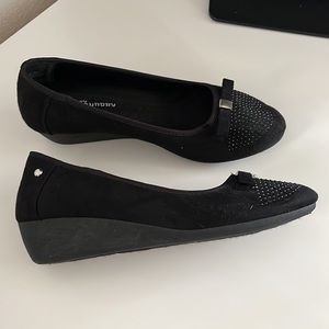 🆕 Cl by Laundry shoes